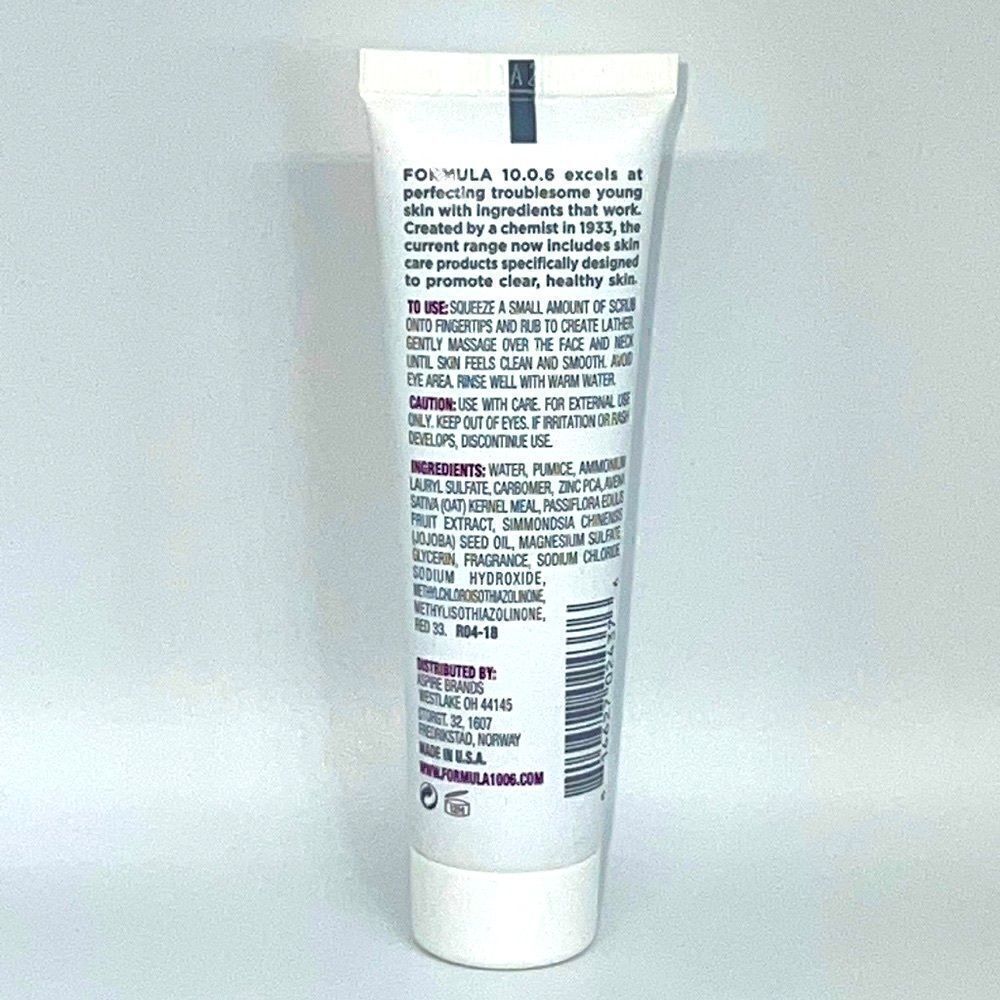 $8🌟 Formula 10.0.6 One Smooth Operator Pore Clearing Face Scrub - Picture 3 of 4